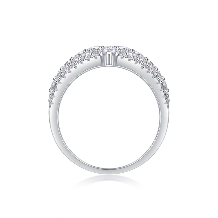 Moissanite wedding ring set in S925 silver, featuring top-quality moissanite stones elegantly set for a stunning look.