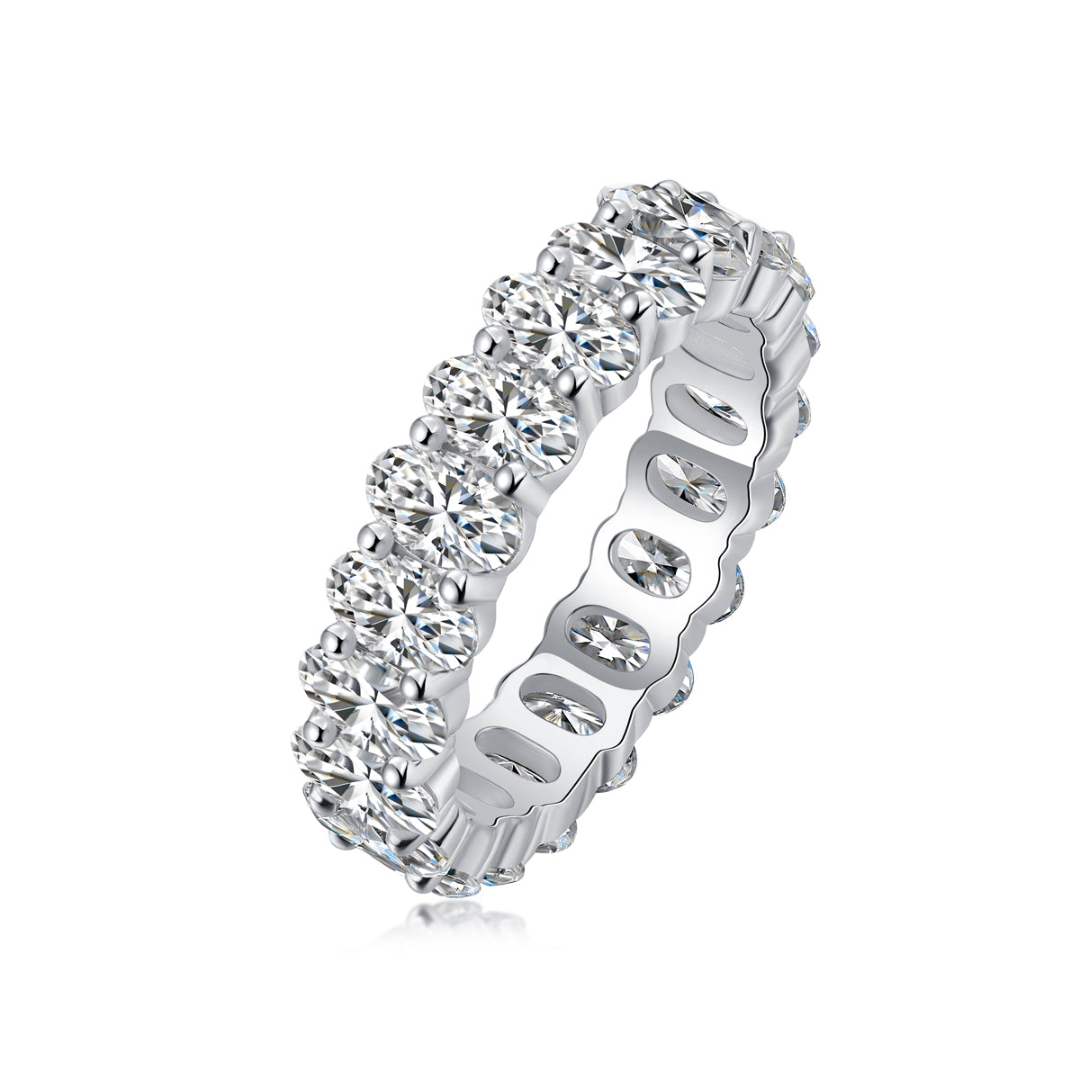Moissanite wedding ring set featuring a radiant design with sparkling diamonds on S925 silver band.