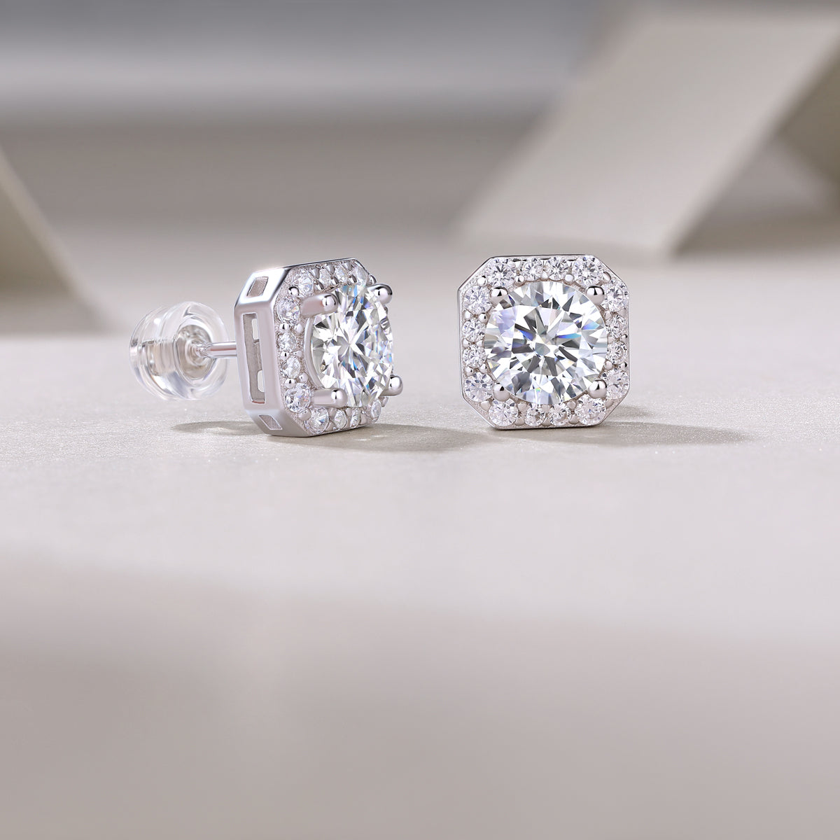 1Heart Rose Luxury Fashion Diamond Earrings stud set featuring moissanite diamond stud earrings with S925 silver ornaments.