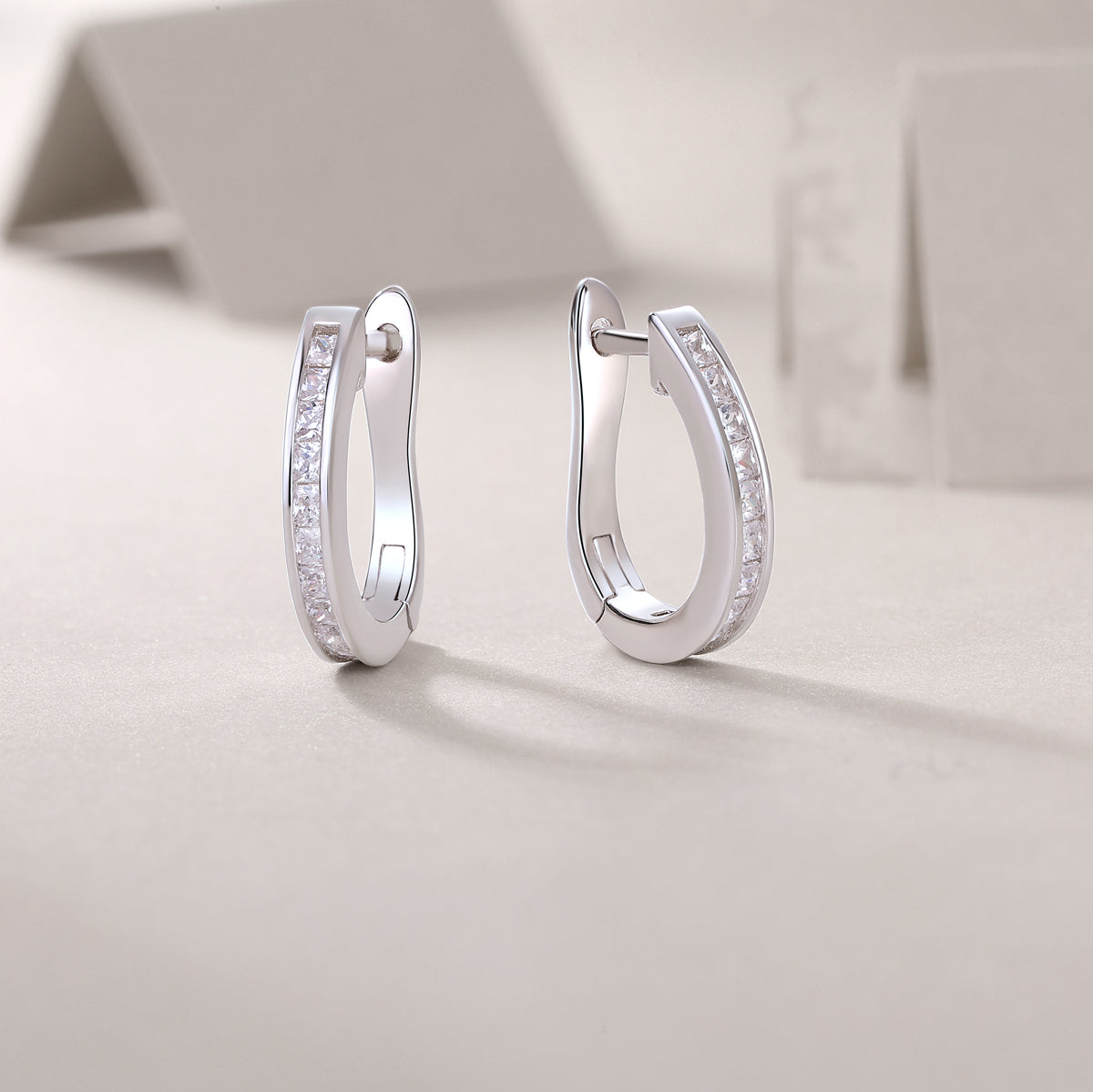 heart moissanite earrings