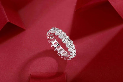 Luo Shen - A Wedding Ring Set With Top-quality Egg-shaped Moissanite S925 Silver And Platinum-plated Diamond. The Ring Can Be Inspected With A Diamond Pen.